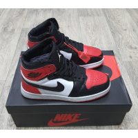 Nike Air Jordan 1 Retro красно-черные зимние