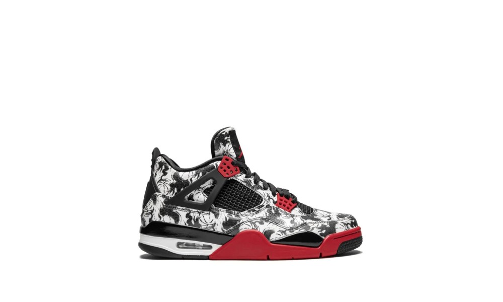 Кроссовки Nike Air Jordan 4 Retro черно-белые с красным купить в СПб