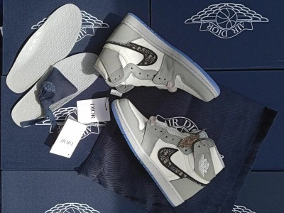 Обзор коллаборации Dior и Nike Jordan