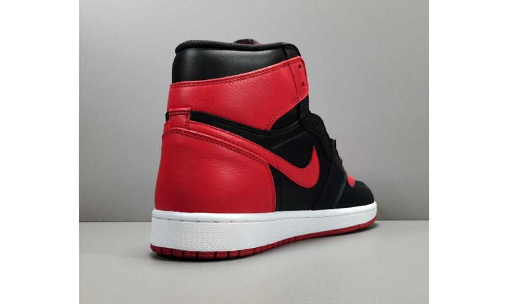 nike air jordan 1 breds