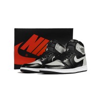 Кроссовки Nike Air Jordan 1 Retro High Og серо-черные